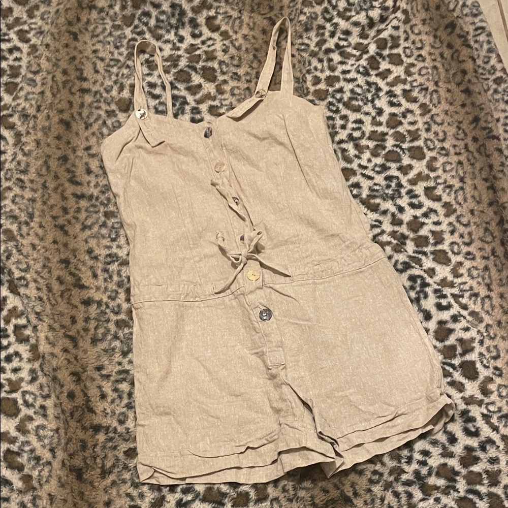 dELiA*s Neutral Linen-Blend Top in Light Beige